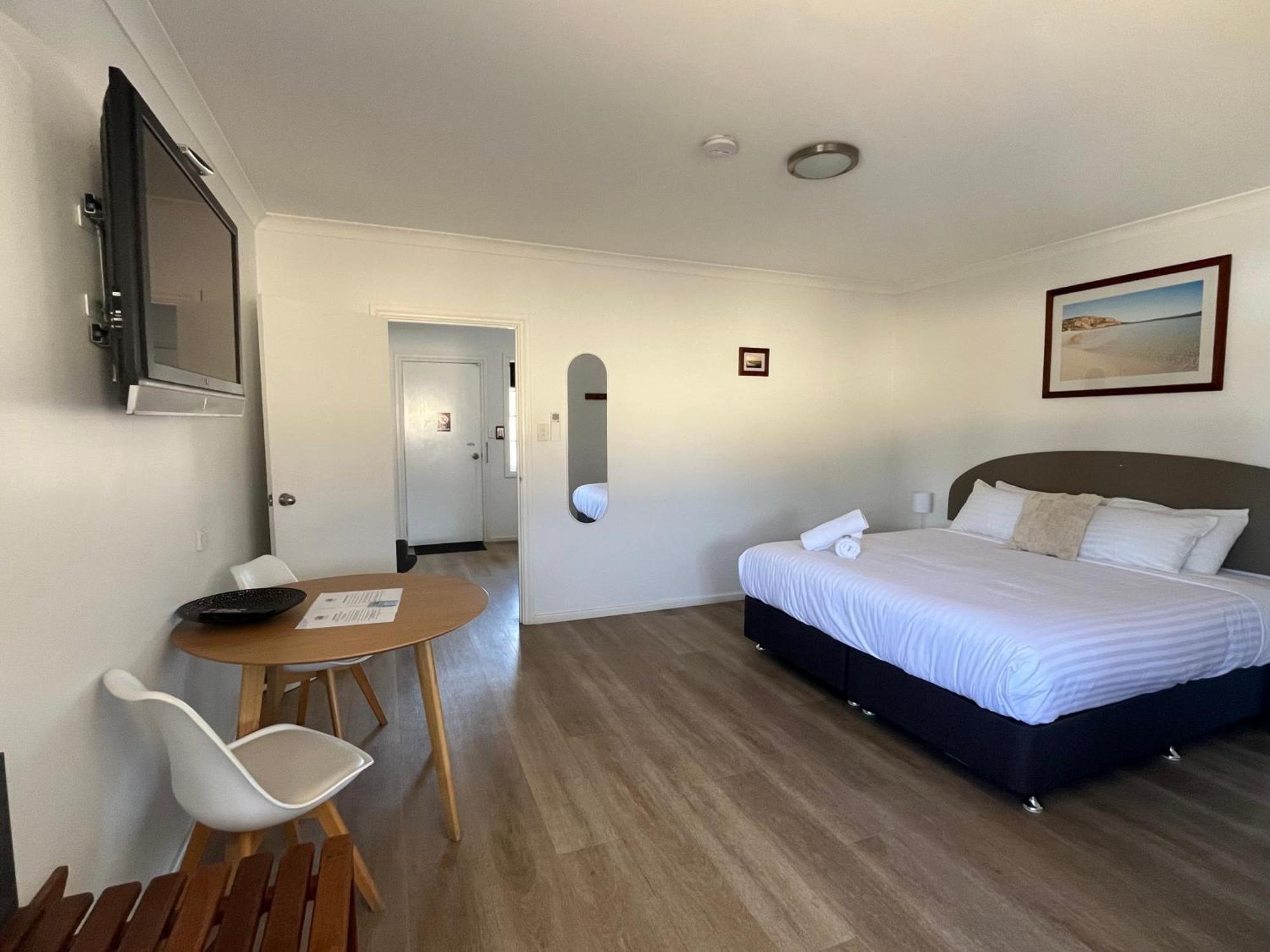 Clearwater Motel Apartments Esperance Exteriör bild